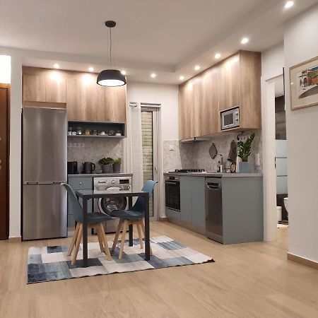 Tony'S Suite With Parking Athena Bagian luar foto