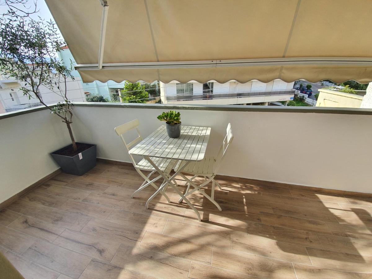 Tony'S Suite With Parking Athena Bagian luar foto