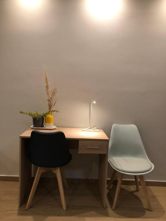 Tony'S Suite With Parking Athena Bagian luar foto
